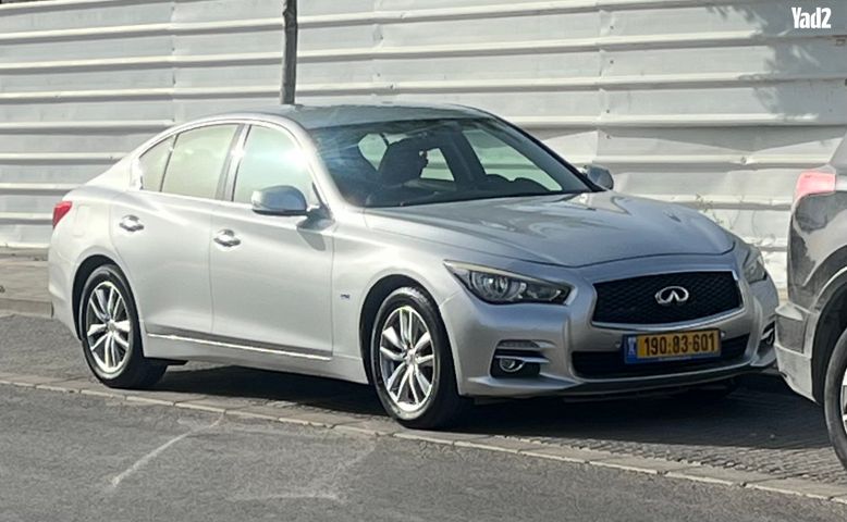 מודעת רכב אינפיניטי Q50