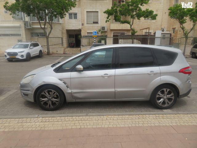 מודעת רכב פורד S-מקס