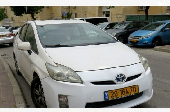 מודעת רכב טויוטה פריוס