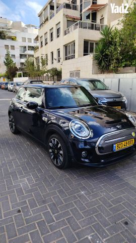 מודעת רכב מיני קופר SE (חשמלית)