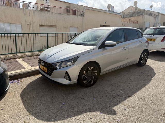 מודעת רכב יונדאי i20