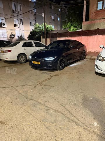 מודעת רכב ב מ וו סדרה 4