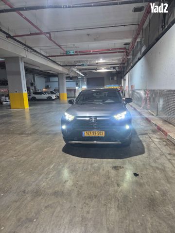 מודעת רכב טויוטה RAV4