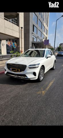 מודעת רכב ג'נסיס GV70