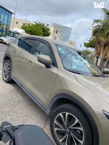 מודעת רכב מאזדה CX-5