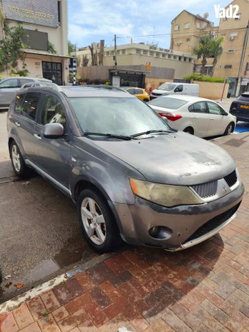 מודעת רכב מיצובישי אאוטלנדר