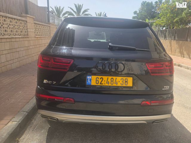מודעת רכב אאודי Q7