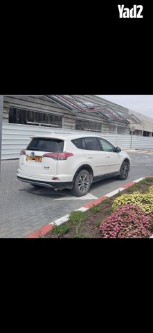 מודעת רכב טויוטה RAV4