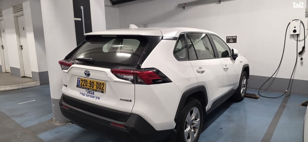 מודעת רכב טויוטה RAV4