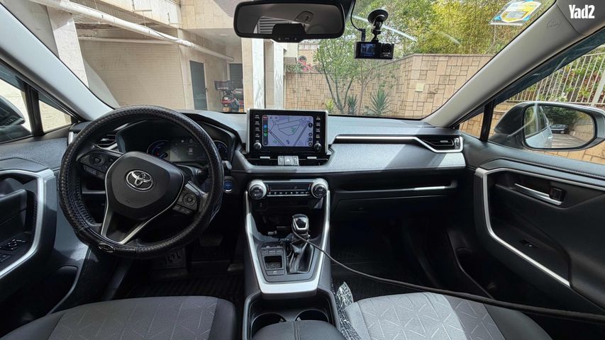 מודעת רכב טויוטה RAV4