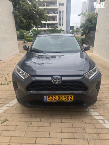 מודעת רכב טויוטה RAV4