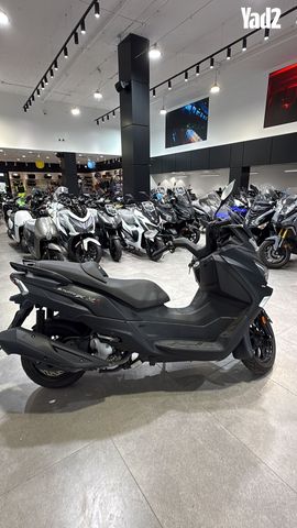 מודעת רכב סאן יאנג ג'וי-מקס Z-250