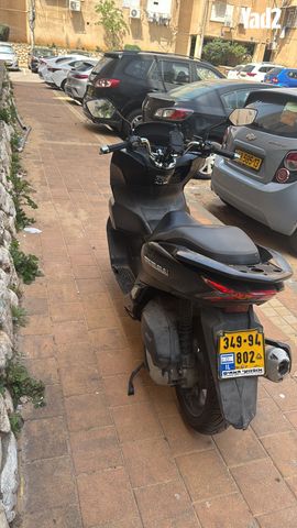 מודעת רכב הונדה PCX 125