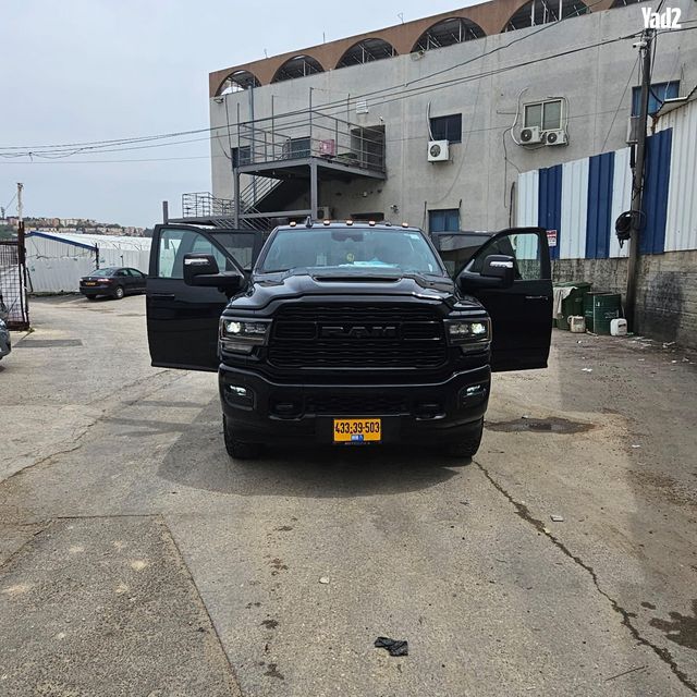 מודעת רכב דודג'