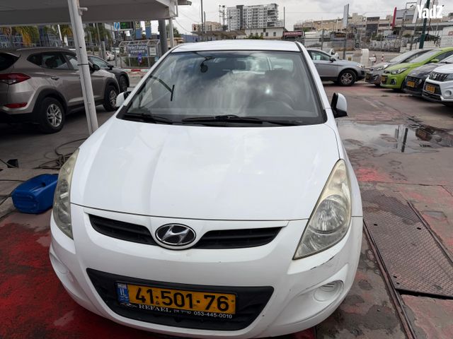 מודעת רכב יונדאי i20