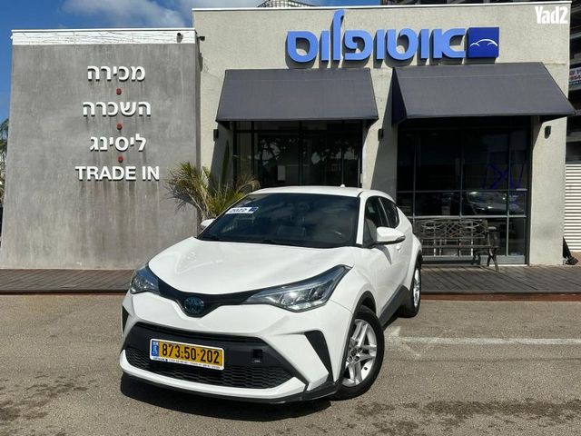 מודעת רכב טויוטה C-HR