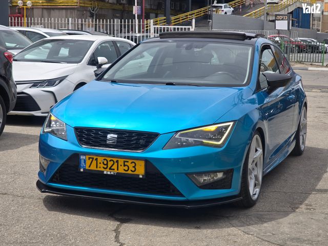 מודעת רכב סיאט לאון