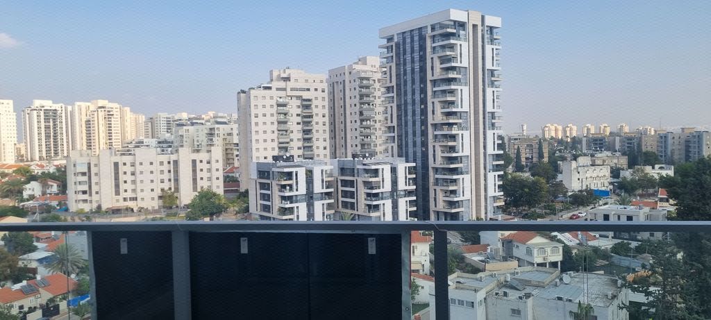 דירה, שיכון רסקו, קרית אונו