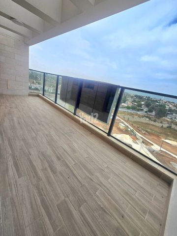 לאה גולדברג
