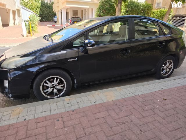 מודעת רכב טויוטה פריוס