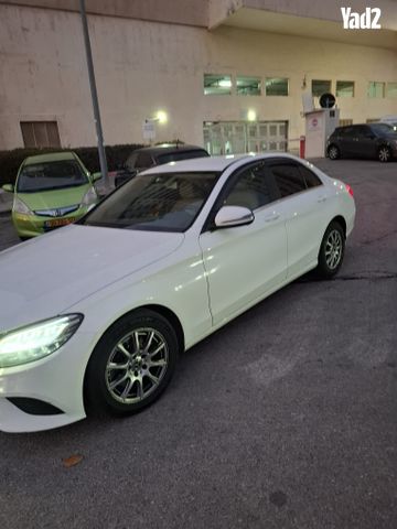 מודעת רכב מרצדס-בנץ C-class