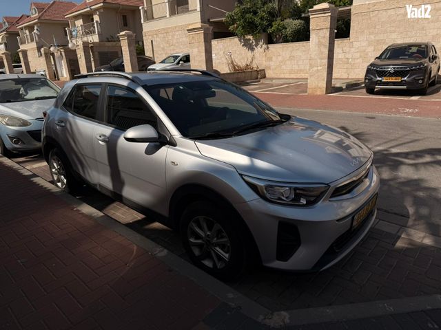 מודעת רכב קיה סטוניק