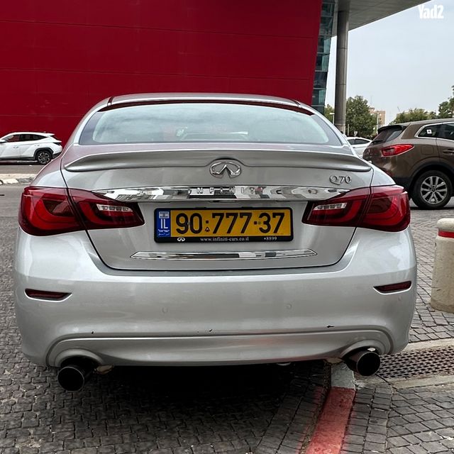 מודעת רכב אינפיניטי Q70