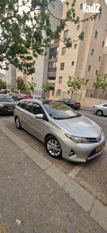 מודעת רכב טויוטה אוריס