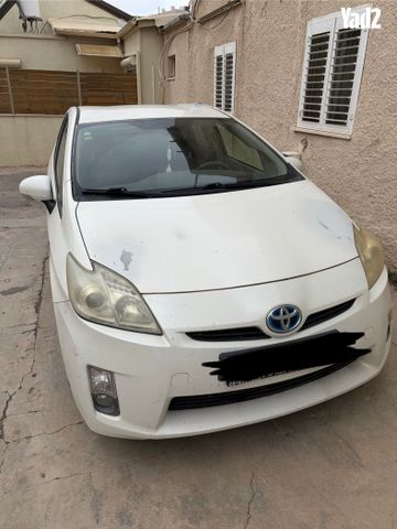 מודעת רכב טויוטה פריוס