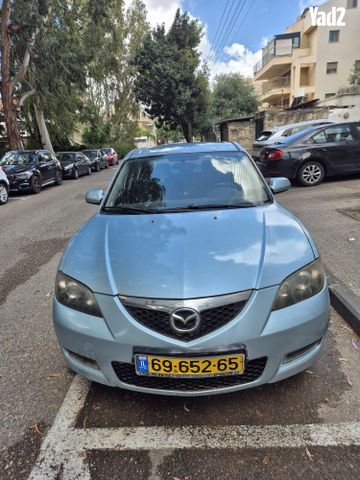 מודעת רכב מאזדה 3