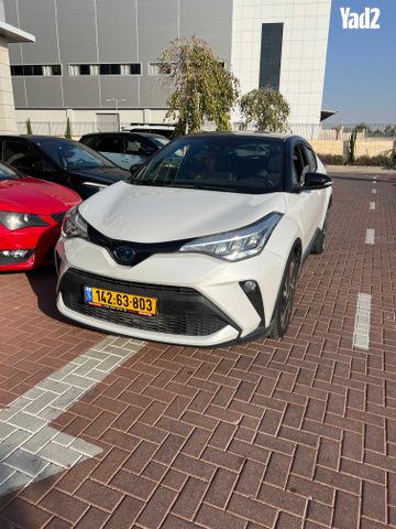 מודעת רכב טויוטה C-HR