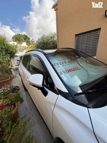 מודעת רכב טויוטה קורולה קרוס