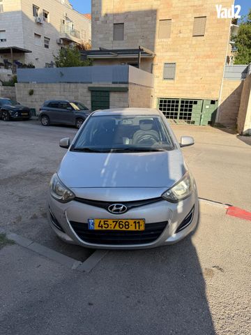 מודעת רכב יונדאי i20