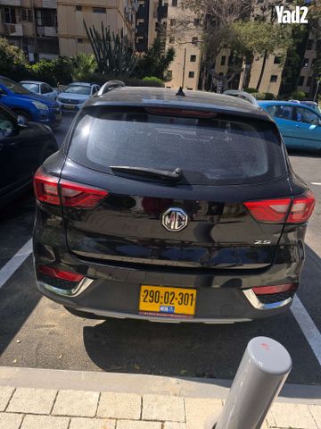 מודעת רכב אם ג'י ZS