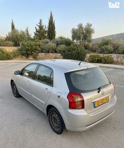 מודעת רכב טויוטה קורולה