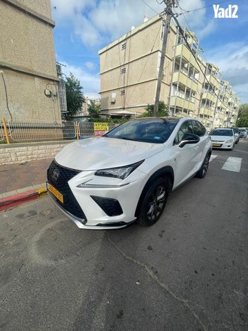 מודעת רכב לקסוס NX