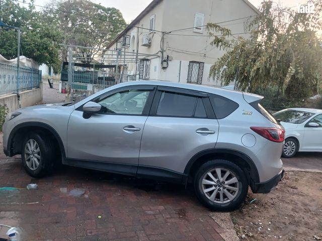 מודעת רכב מאזדה CX-5