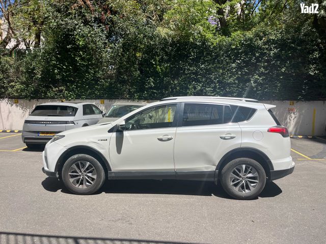 מודעת רכב טויוטה RAV4