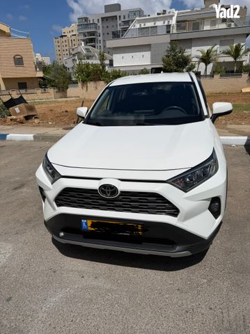 מודעת רכב טויוטה RAV4