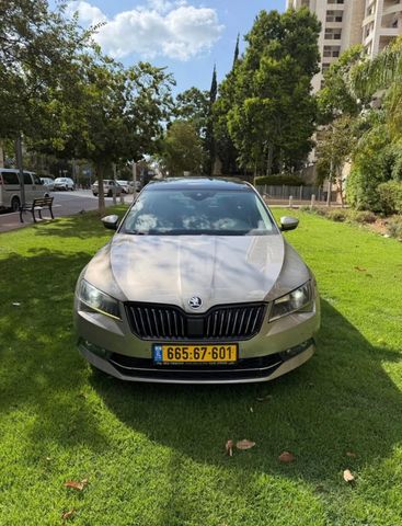 מודעת רכב סקודה סופרב 2