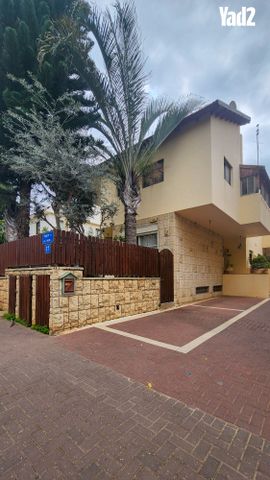 התבור 17
