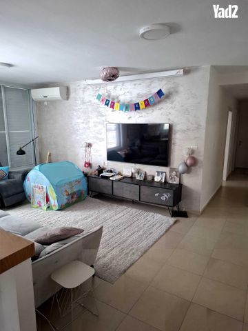 עמק השושנים 19