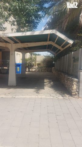 רוממה 12