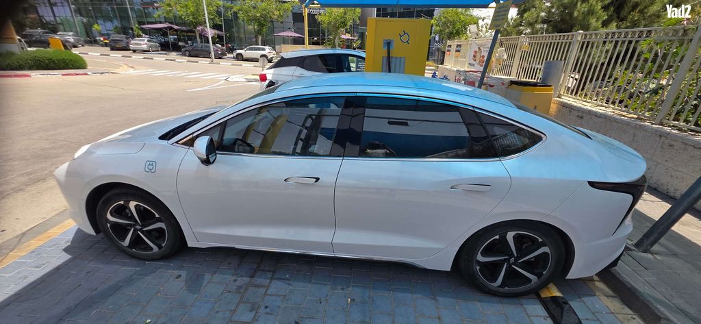 מודעת רכב אי.וי איזי  Limo