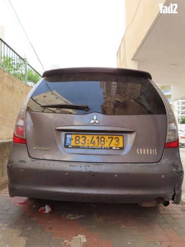 מודעת רכב מיצובישי גרנדיס