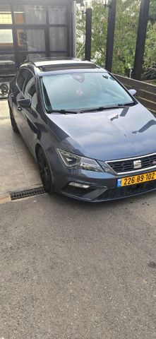מודעת רכב סיאט לאון