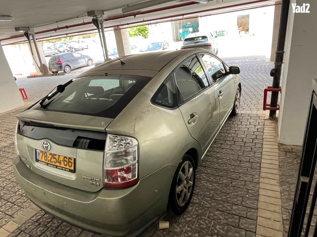 מודעת רכב טויוטה פריוס