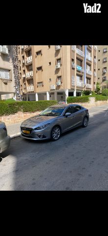 מודעת רכב מאזדה 3
