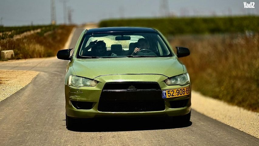 מודעת רכב מיצובישי לנסר