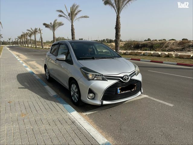מודעת רכב טויוטה יאריס